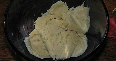 Krēmīgais rabarberu saldējums